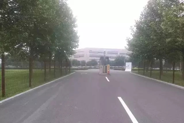 ��ɽ�L�ϝ�ع��@������ԃ̎���վ