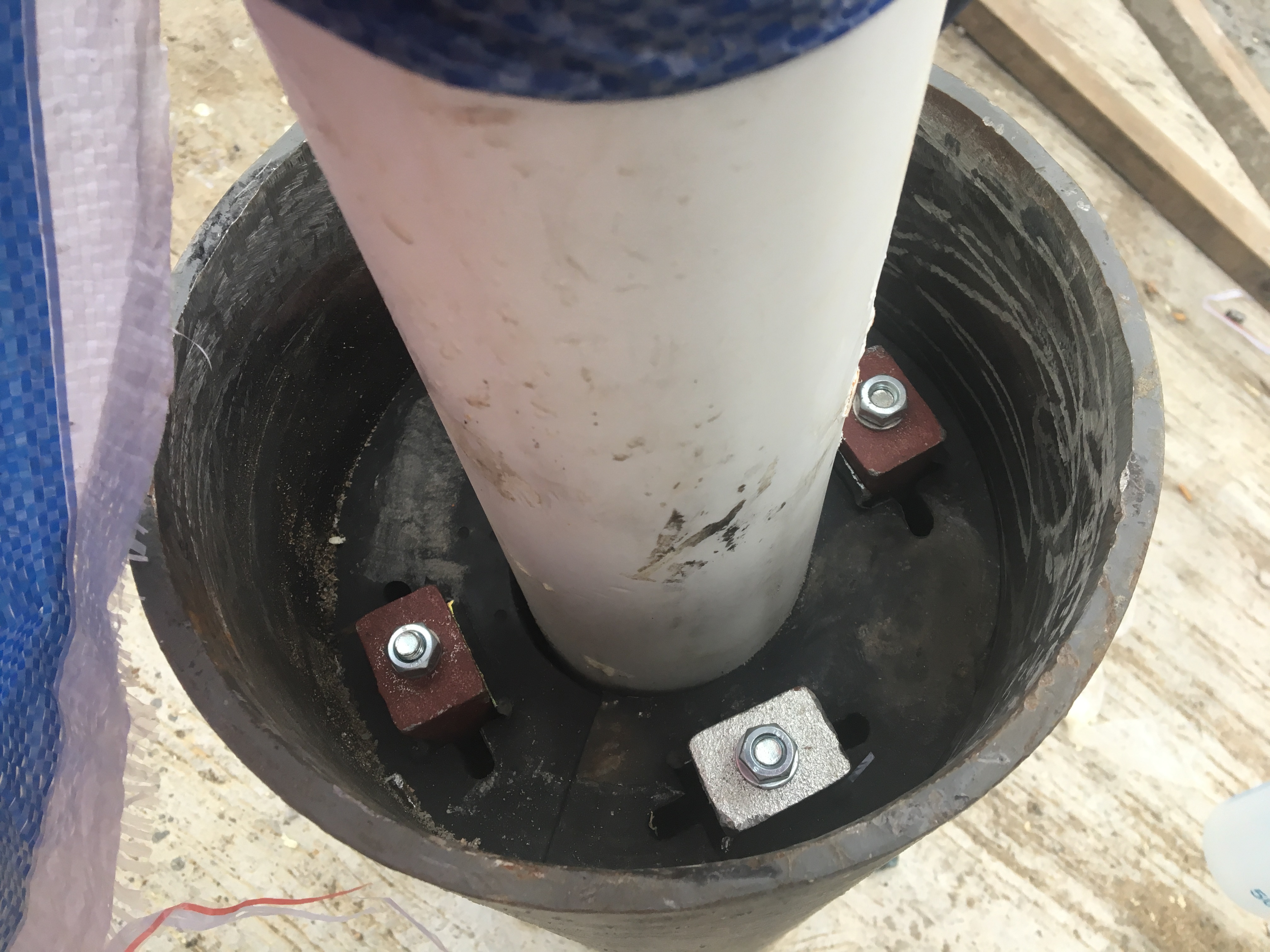 橋梁拉索減震器安裝后