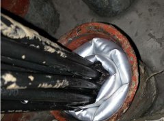 多根電纜之間的縫隙怎么堵漏